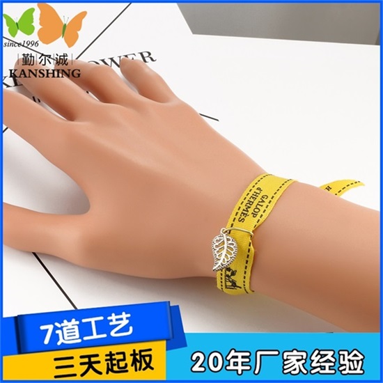 广东东莞锌合金吊牌厂家定制锌合金吊牌五金标牌吊坠